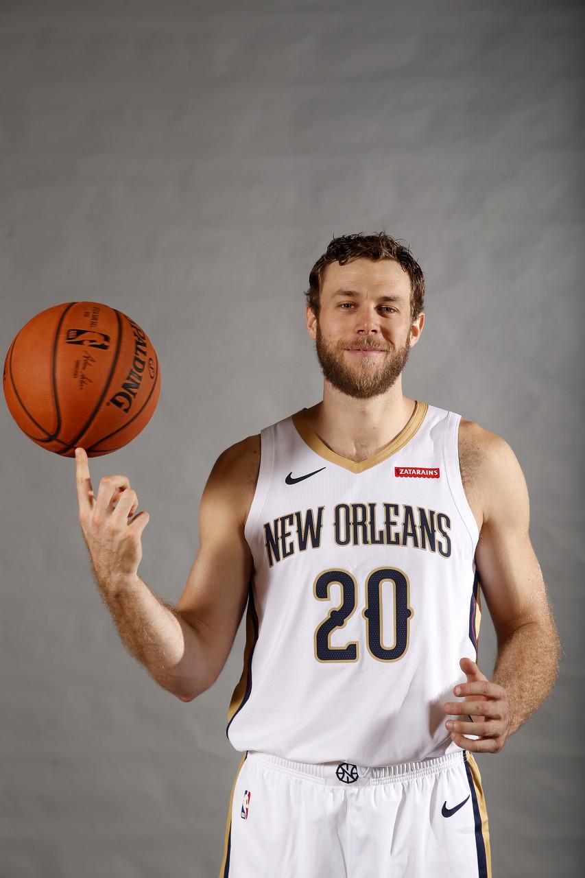 德甲赛程吃紧;浙江稠州赛前豪取连胜;更衣室稳定;年轻球员得到机会的简单介绍 德甲赛程吃紧;浙江稠州赛前豪取连胜;更衣室稳定;年轻球员得到机会的简单介绍