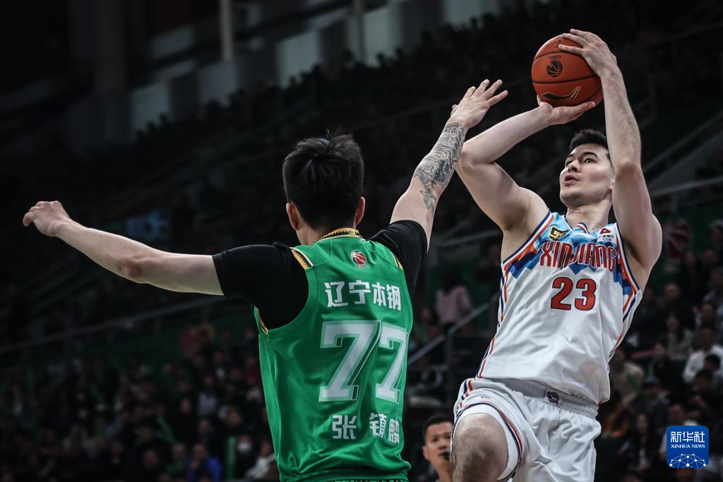 包含辽宁本钢发布备战花絮，转会期强势反弹，CBA季后赛任务艰巨，团队化学反应显著的词条
